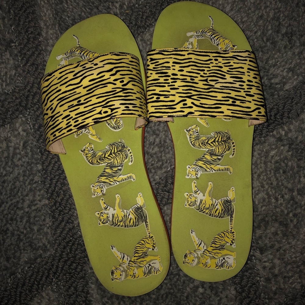 Slip ons